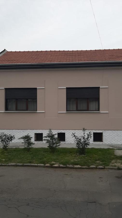 Casa Isa Villa Oradea Eksteriør billede