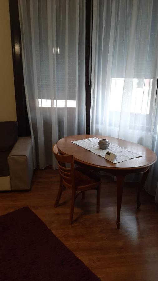 Casa Isa Villa Oradea Eksteriør billede